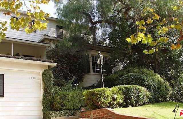 1338 COMSTOCK Avenue Gallery 2