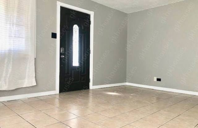 940 Knox Ct Gallery 4
