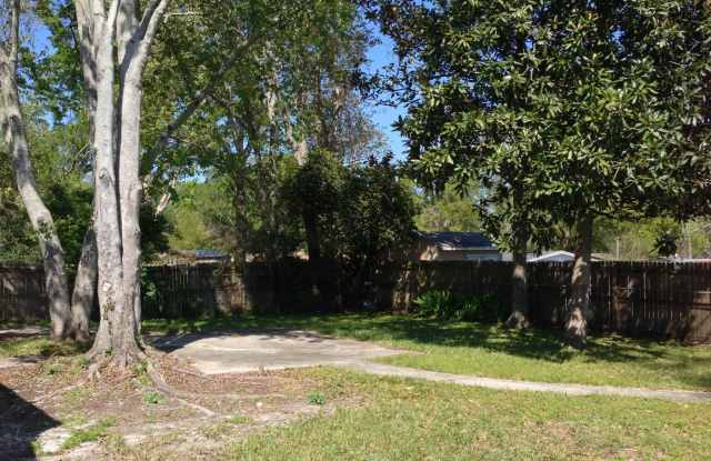6051 George Wood Ln. W. Gallery 3