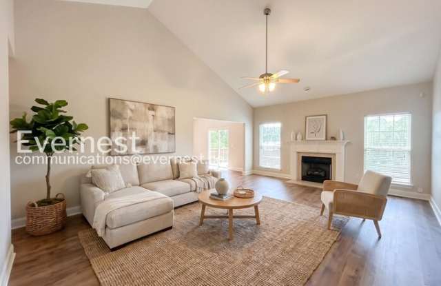 4513 Hamilton Lane Gallery 2