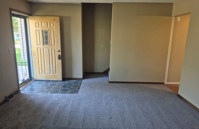 Freshly Updated 3 Bedroom Home for Rent Gallery 3