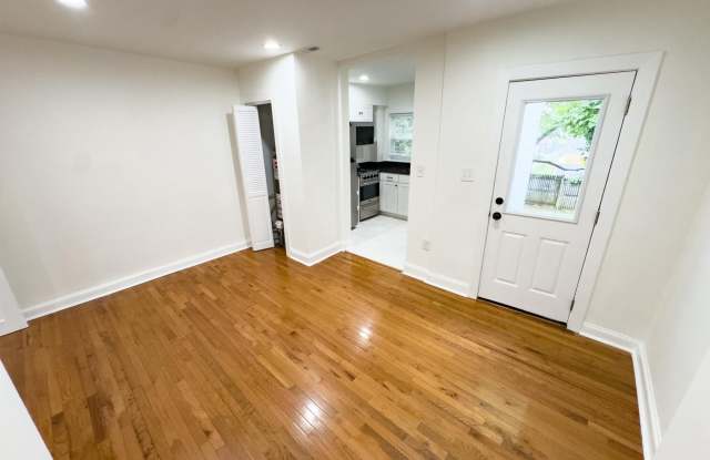 2807 4TH Street NE photos photos