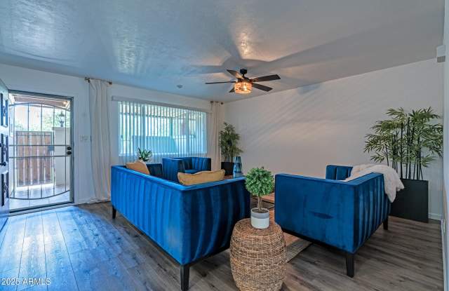 6044 W AUGUSTA Avenue photos photos