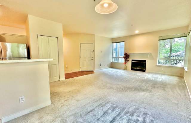 Beautiful 2BR|2BA with Washer and Dryer, Two Parking Spots and Amenity Center photos photos