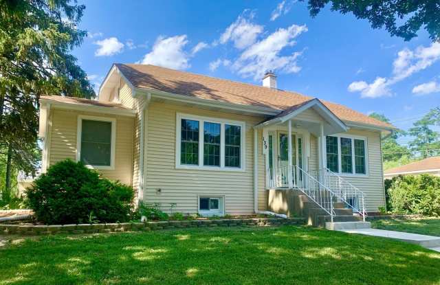 139 S Williams Street - 139 South Williams Street, Westmont, IL 60559