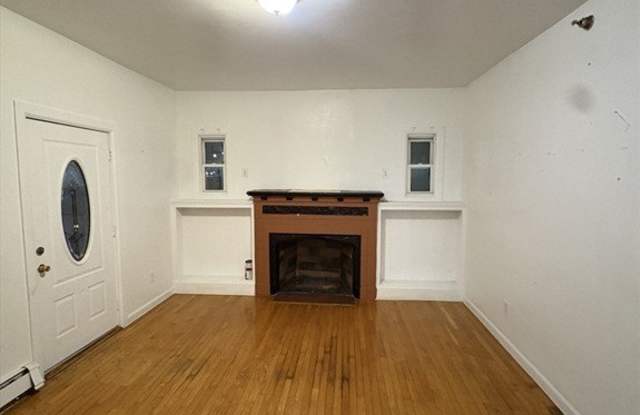 708 Broadway Gallery 4