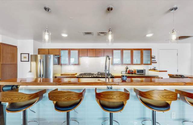 3,400 SQFT CONDO IN DOWNTOWN CHAMPAIGN W/ CITY VIEWS photos photos