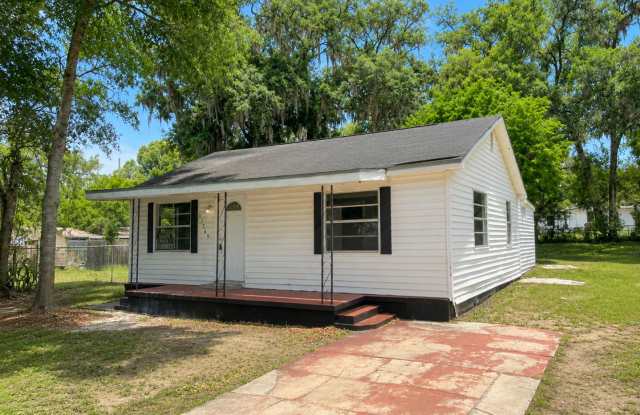 GORGEOUS 3BR/1BA Totally Remodeled Dade City Home!  NO APPLICATION FEE! photos photos
