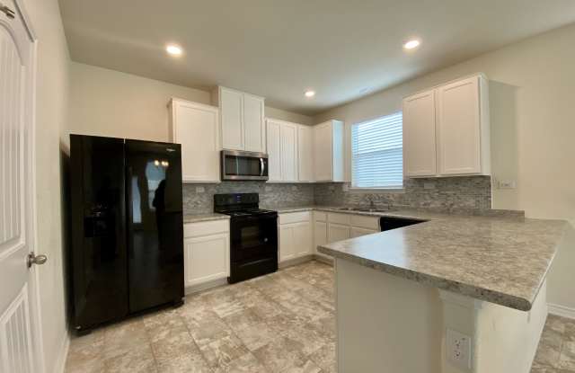 647 Anthem Ln Gallery 3