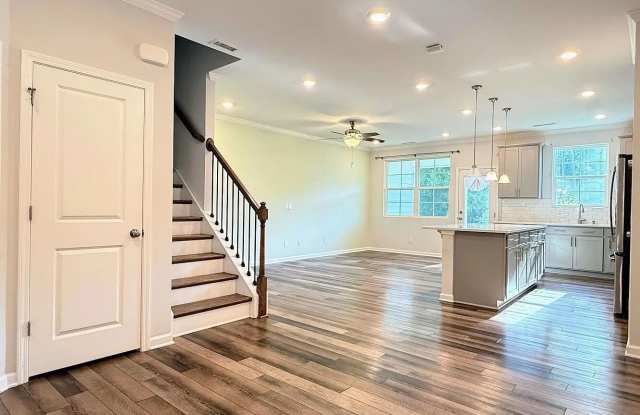 147 Hunston Drive Gallery 3