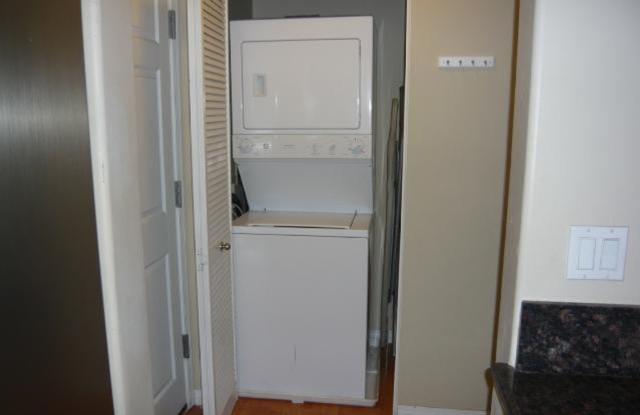 Newer condo near SDSU! Gallery 3