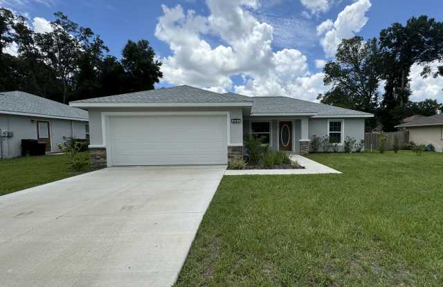 8446 SE 156th St photos photos
