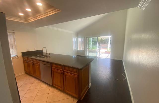 6060 E Camino Correr Gallery 3