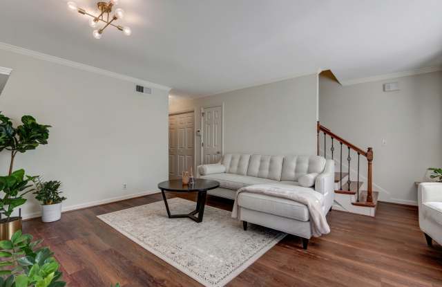 304 Chase Court - 1 Gallery 3