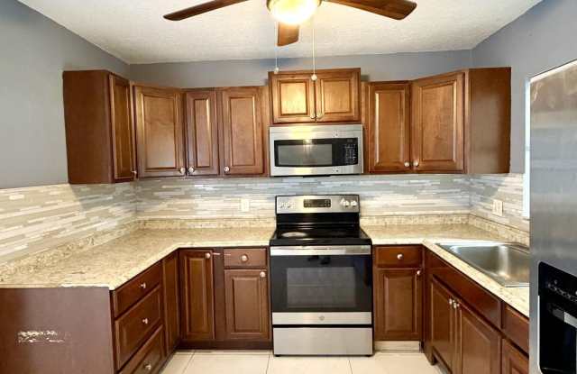 5415 LORI Drive S Gallery 4