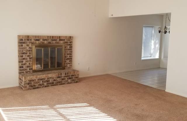 2Bdrm 2BA 2CG 1,151 Sqft Gallery 3