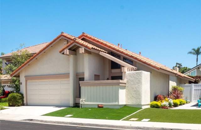 15 Campanero E - 15 Campanero East, Irvine, CA 92620