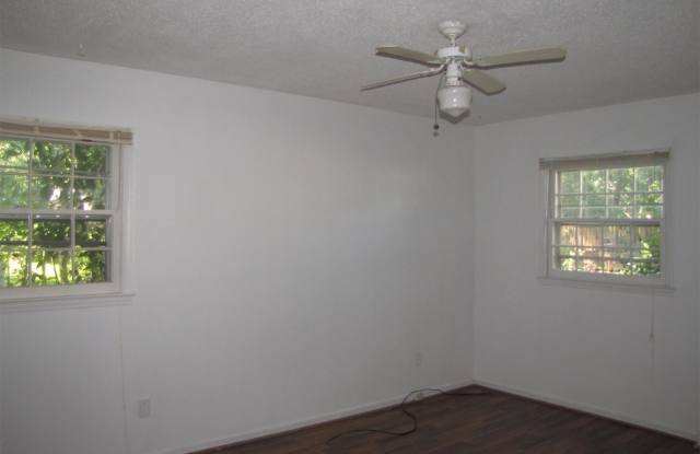 1436 Painter Place Gallery 4