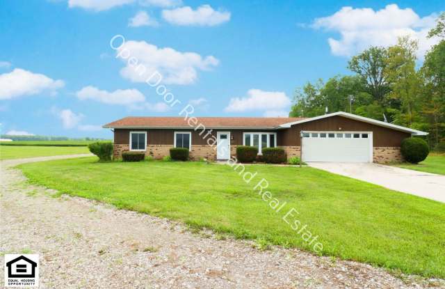 COMING SOON!! Great 3 bedroom home !!  ** More pictures to come** photos photos