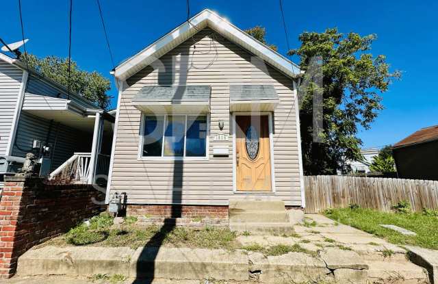 Updated 3BR/1BA home now available in Portland! Section 8 accepted-Available Now Gallery 1