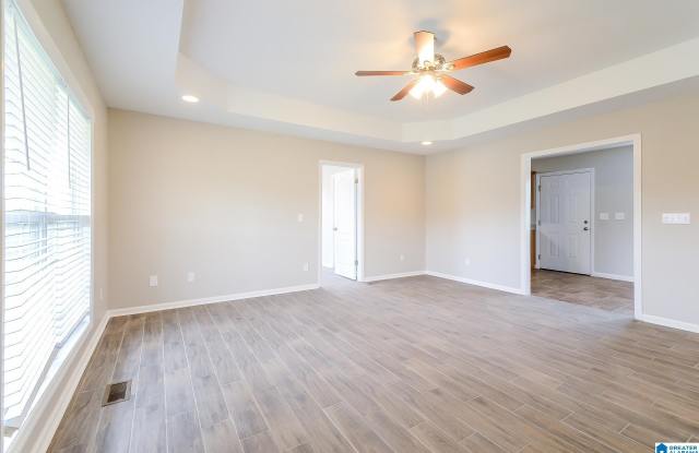 212 QUAIL HOLLOW ROAD Gallery 4