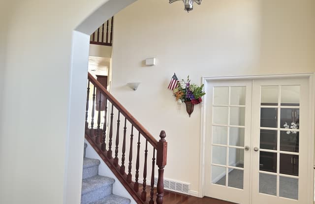 5665 Piney View Court Gallery 4