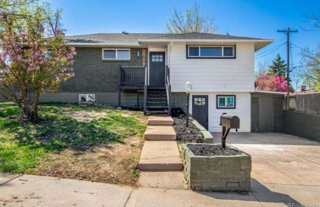 1600 West Sheri Lane photos photos