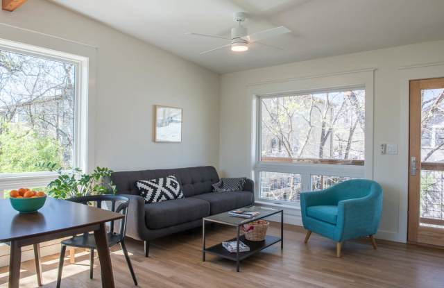 4506 Avenue G Gallery 4