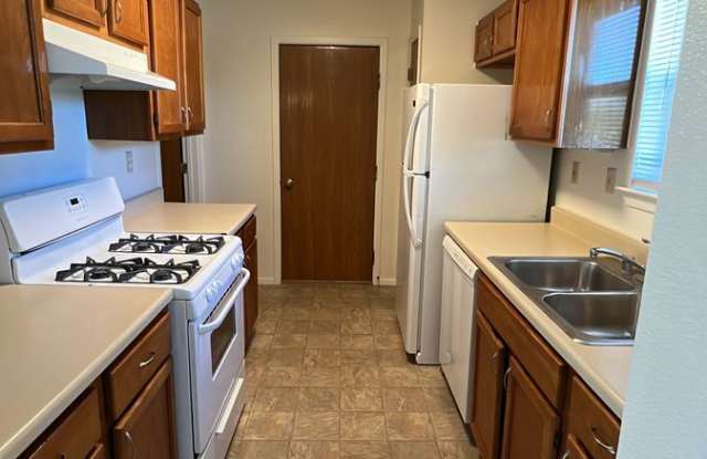 1090 Sitting Bull Court Gallery 4