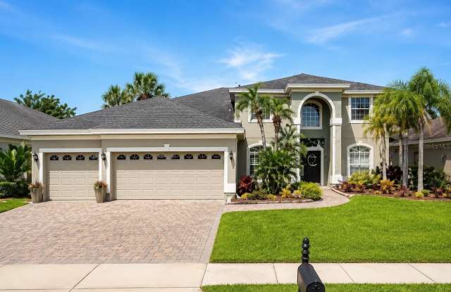 2927 CURVING OAKS Way Gallery 1