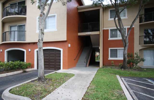 2BD/2BA Dual Masters Condo w/ Lake Views! *1st Floor  Gated Community* photos photos