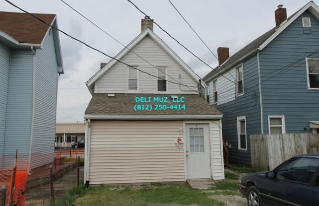 910 North First Avenue - 910 North 1st Avenue, Evansville, IN 47710