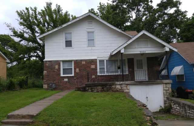 4 Bedroom 2 Bathroom $1500.00 photos photos