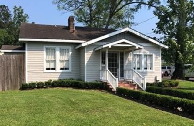 112 N JEFFERSON Avenue - 112 North Jefferson Avenue, Covington, LA 70433