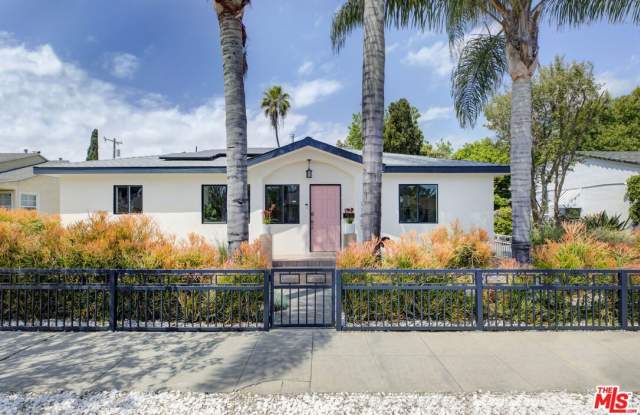 11465 Cumpston St photos photos