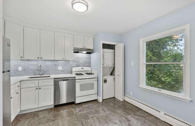 132 Waverly Avenue unit: 2 - 132 Waverly Avenue, Mamaroneck, NY 10543