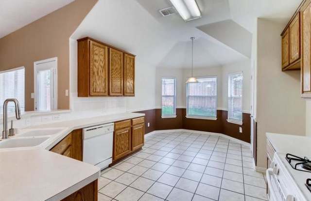 2520 Persimmon Drive Gallery 4