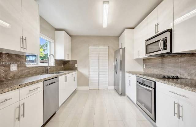 1146 NE 17th Terrace, Fort Lauderdale, FL 33304 - 2428 photos photos