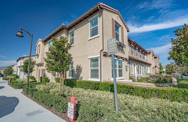 West Creek 3 Bedroom Condo for Rent in Valencia. - 28602 Jardineras Drive, Los Angeles County, CA 91354