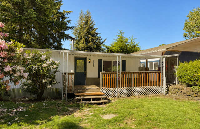 2 Bedroom with Huge Shop!! photos photos