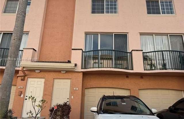 2107 SE 10th Ave photos photos