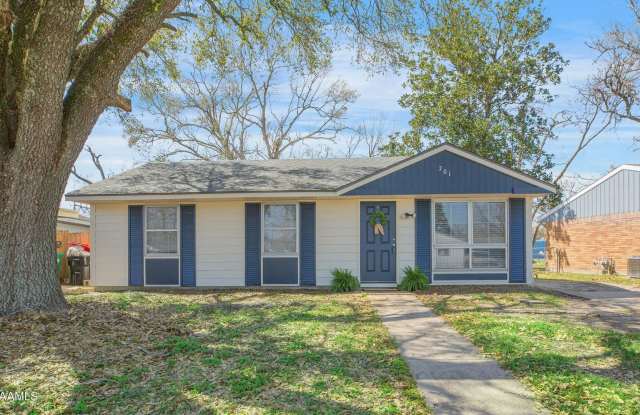 3 Bed 1 Bath Home Gallery 1
