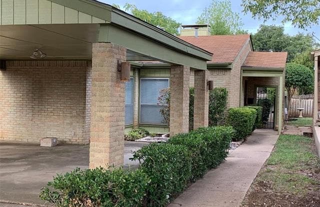 1518 El Camino Real - 1518 El Camino Real, Euless, TX 76040