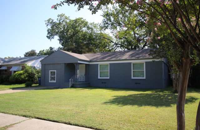 10626 Fern Dr - 10626 Fern Drive, Dallas, TX 75228
