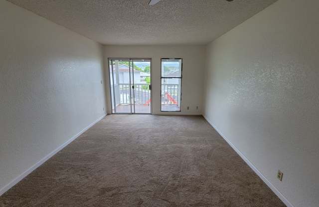 "Waiau Garden Court" 2 bedroom 1 bath Townhome with 1 parking Gallery 3