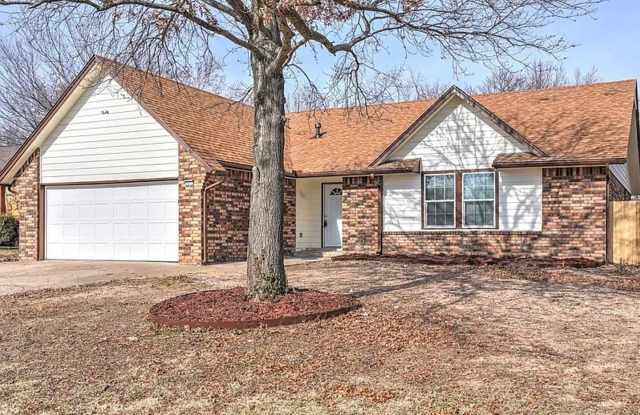 Spacious and Updated Three Bedroom Home with Large Backyard!! photos photos