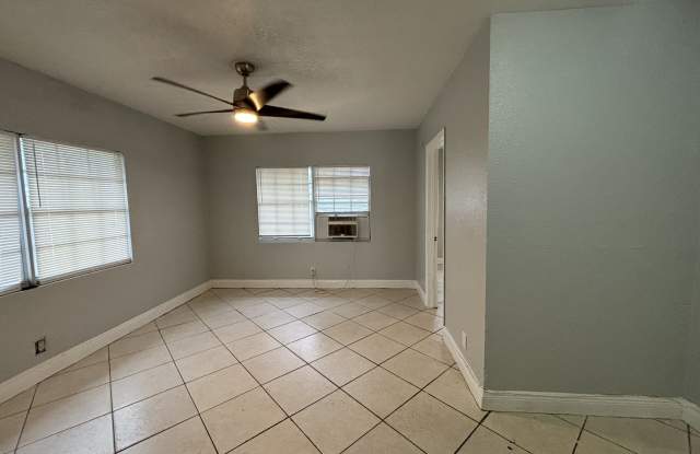 303 S J St photos photos