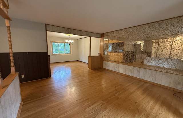 613 Newberry Drive Gallery 3