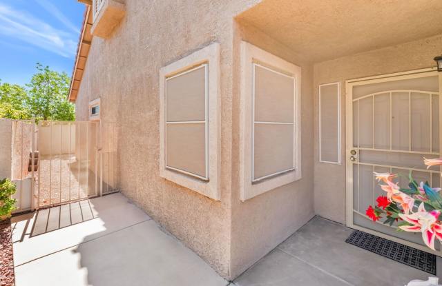 Charming Single-Story Townhome with Vaulted Ceilings in a Gated Northwest Community! photos photos Charming Single-Story Townhome with Vaulted Ceilings in a Gated Northwest Community! photos photos