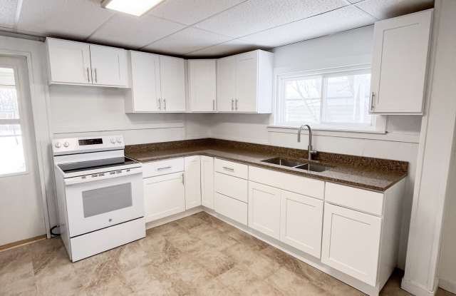 1019 Superior Street - Lower photos photos